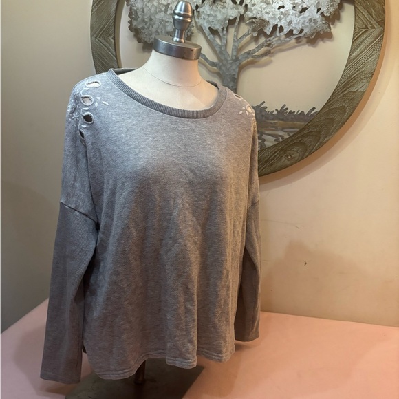American Eagle Outfitters Gray Sweatshirt with cutwork Accents - Picture 1 of 4